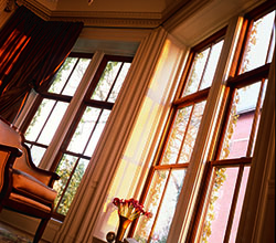 Andersen Windows & Doors 400 Series Double-Hung Window, Tilt Wash,  With a Natural Pine Interior